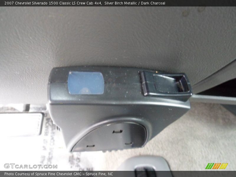 Silver Birch Metallic / Dark Charcoal 2007 Chevrolet Silverado 1500 Classic LS Crew Cab 4x4