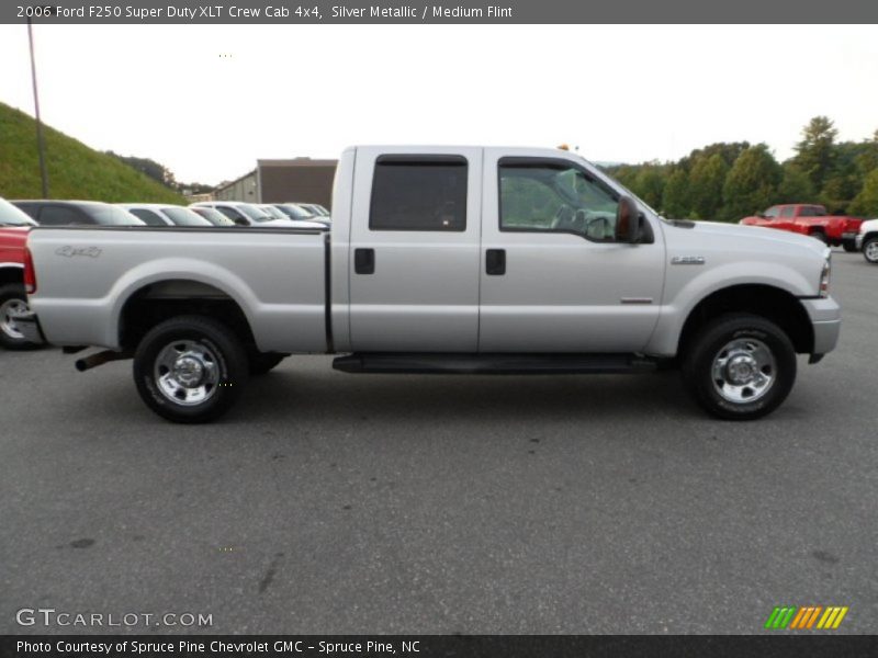 Silver Metallic / Medium Flint 2006 Ford F250 Super Duty XLT Crew Cab 4x4