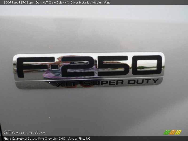 Silver Metallic / Medium Flint 2006 Ford F250 Super Duty XLT Crew Cab 4x4