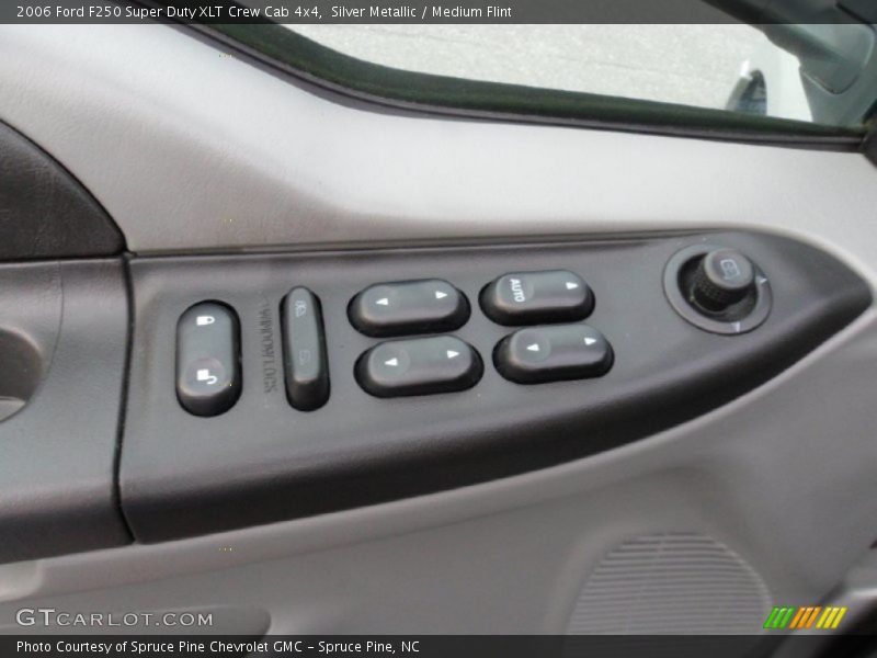 Silver Metallic / Medium Flint 2006 Ford F250 Super Duty XLT Crew Cab 4x4
