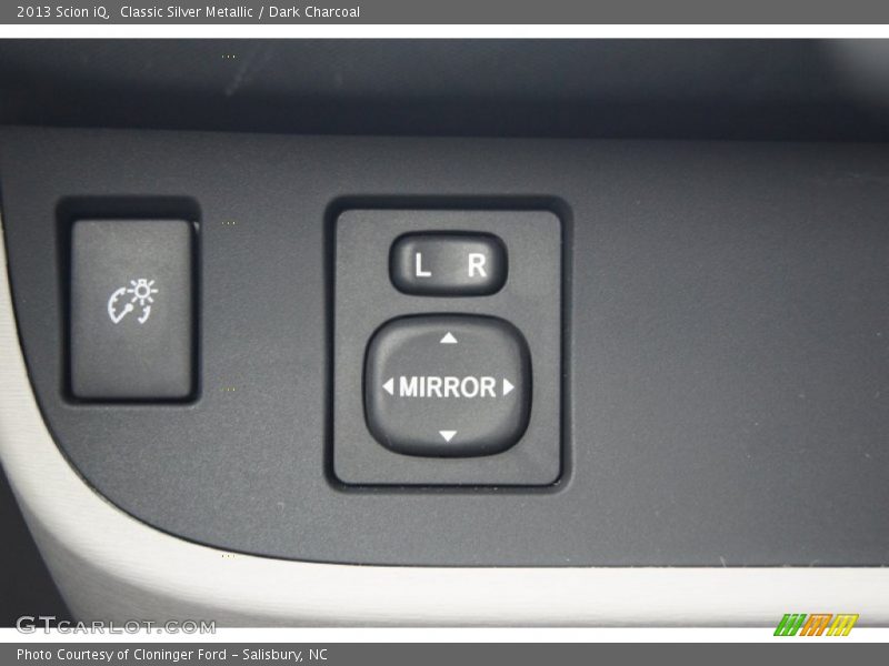 Classic Silver Metallic / Dark Charcoal 2013 Scion iQ