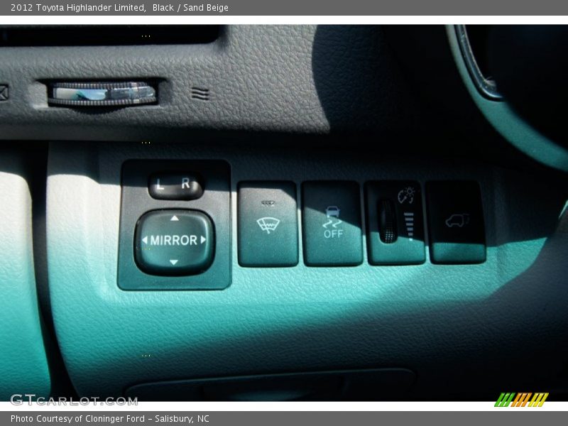 Black / Sand Beige 2012 Toyota Highlander Limited