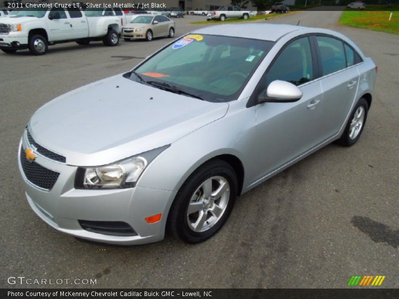 Silver Ice Metallic / Jet Black 2011 Chevrolet Cruze LT