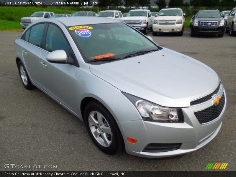 Silver Ice Metallic / Jet Black 2011 Chevrolet Cruze LT