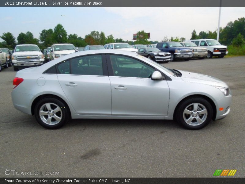 Silver Ice Metallic / Jet Black 2011 Chevrolet Cruze LT