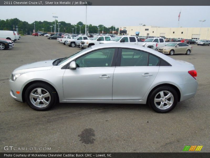 Silver Ice Metallic / Jet Black 2011 Chevrolet Cruze LT
