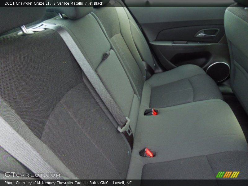 Silver Ice Metallic / Jet Black 2011 Chevrolet Cruze LT