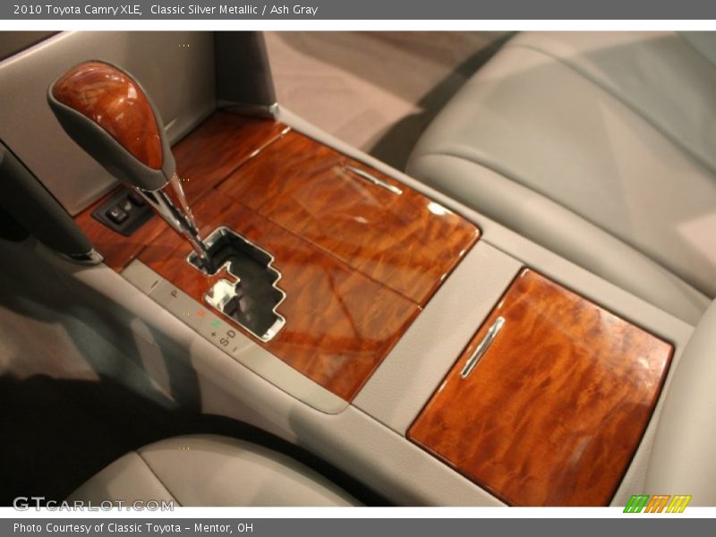 Classic Silver Metallic / Ash Gray 2010 Toyota Camry XLE