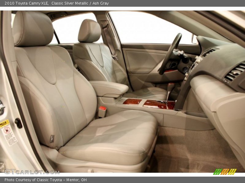 Classic Silver Metallic / Ash Gray 2010 Toyota Camry XLE