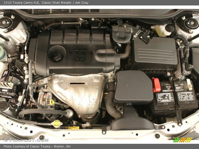 Classic Silver Metallic / Ash Gray 2010 Toyota Camry XLE