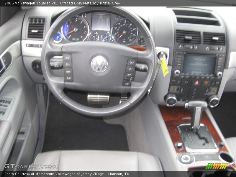 Offroad Grey Metallic / Kristal Grey 2006 Volkswagen Touareg V8