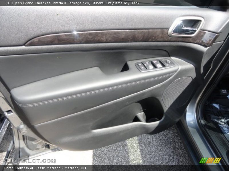 Mineral Gray Metallic / Black 2013 Jeep Grand Cherokee Laredo X Package 4x4