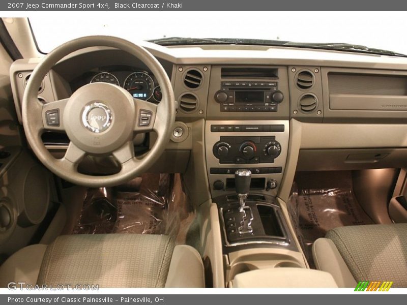 Dashboard of 2007 Commander Sport 4x4