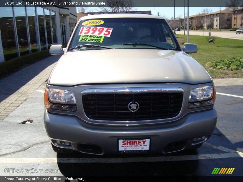 Silver Sand / Neutral Shale 2000 Cadillac Escalade 4WD