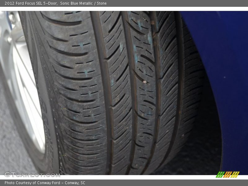 Sonic Blue Metallic / Stone 2012 Ford Focus SEL 5-Door