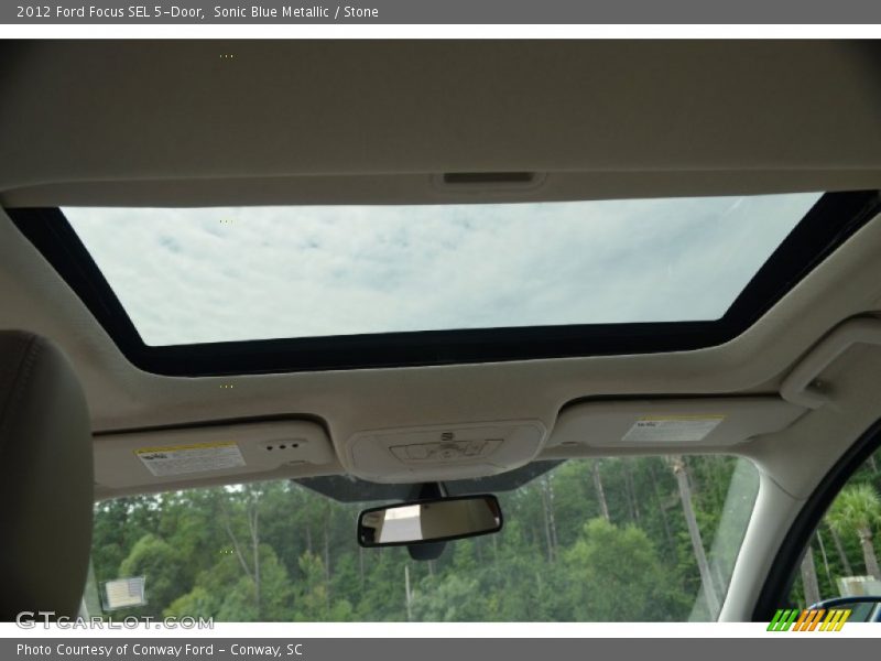 Sunroof of 2012 Focus SEL 5-Door