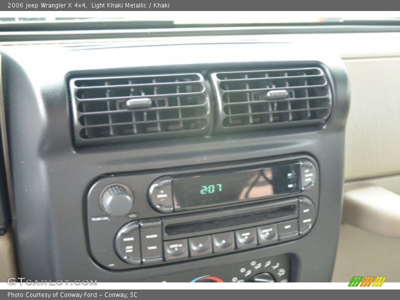 Light Khaki Metallic / Khaki 2006 Jeep Wrangler X 4x4
