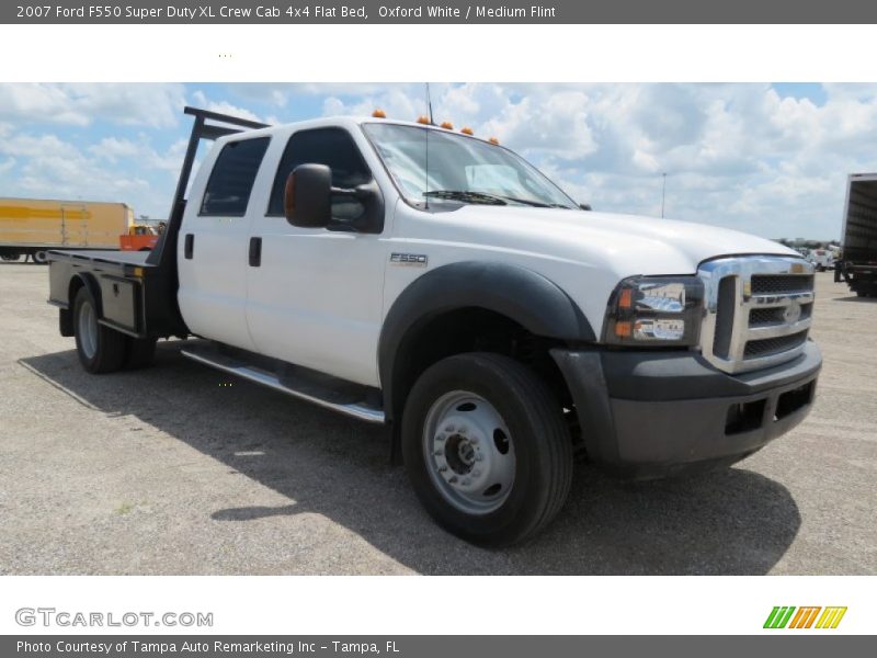 Oxford White / Medium Flint 2007 Ford F550 Super Duty XL Crew Cab 4x4 Flat Bed