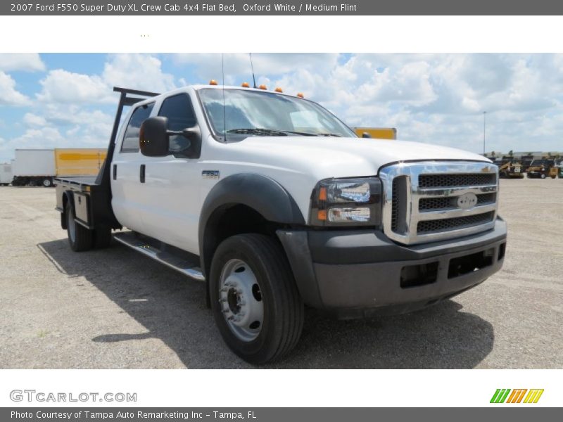 Oxford White / Medium Flint 2007 Ford F550 Super Duty XL Crew Cab 4x4 Flat Bed
