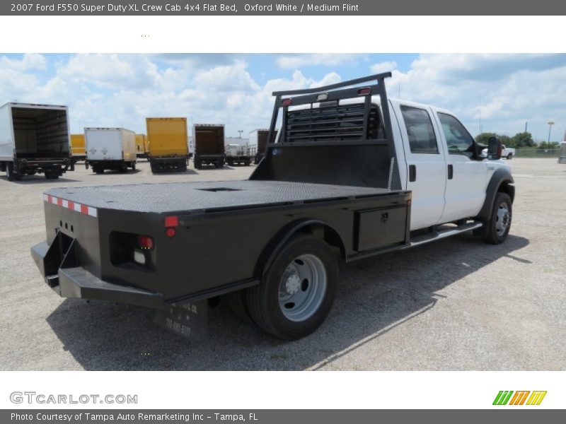 Oxford White / Medium Flint 2007 Ford F550 Super Duty XL Crew Cab 4x4 Flat Bed