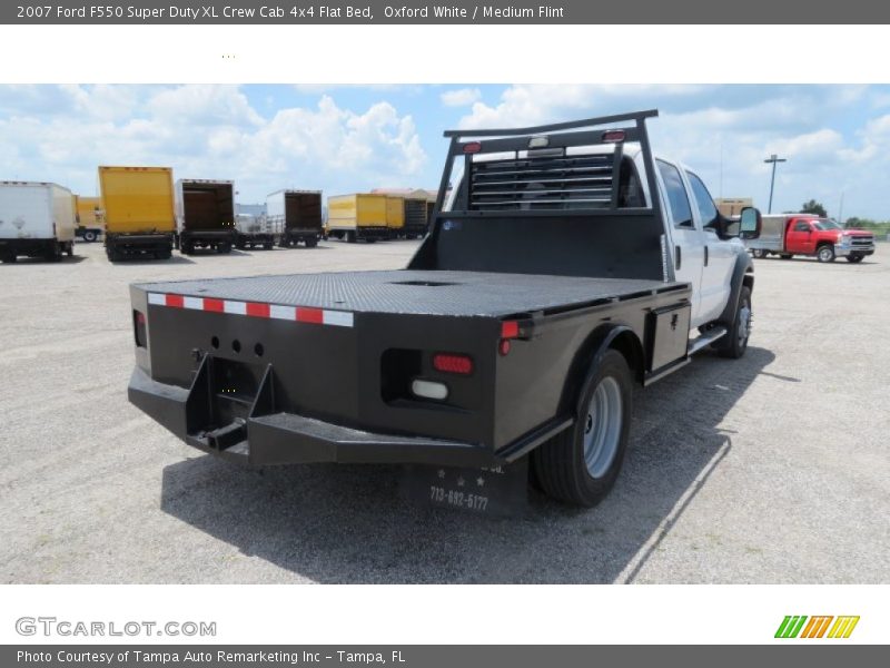 Oxford White / Medium Flint 2007 Ford F550 Super Duty XL Crew Cab 4x4 Flat Bed