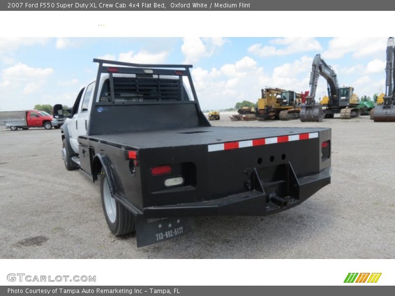 Oxford White / Medium Flint 2007 Ford F550 Super Duty XL Crew Cab 4x4 Flat Bed