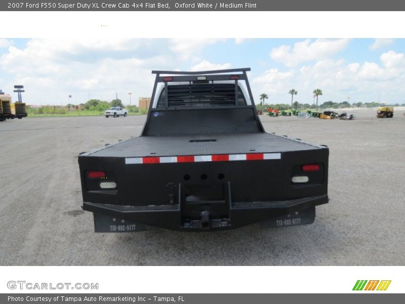 Oxford White / Medium Flint 2007 Ford F550 Super Duty XL Crew Cab 4x4 Flat Bed