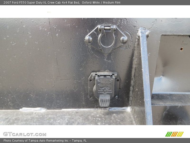 Oxford White / Medium Flint 2007 Ford F550 Super Duty XL Crew Cab 4x4 Flat Bed