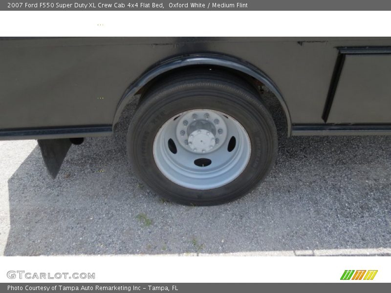 Oxford White / Medium Flint 2007 Ford F550 Super Duty XL Crew Cab 4x4 Flat Bed