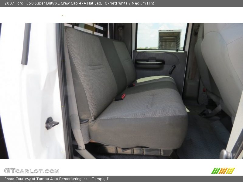 Oxford White / Medium Flint 2007 Ford F550 Super Duty XL Crew Cab 4x4 Flat Bed