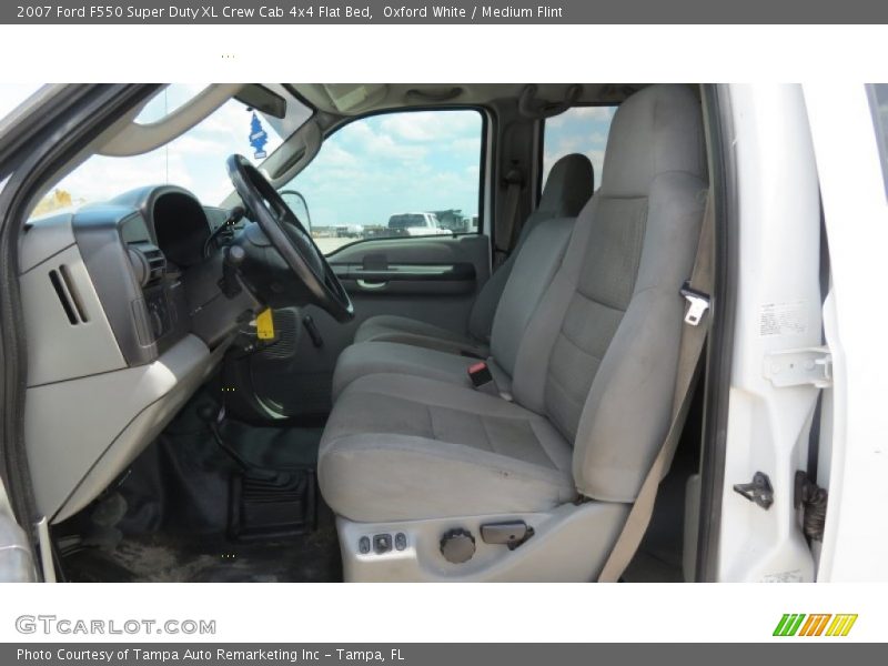 Oxford White / Medium Flint 2007 Ford F550 Super Duty XL Crew Cab 4x4 Flat Bed