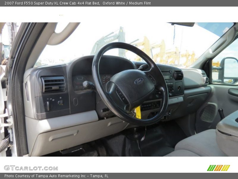 Oxford White / Medium Flint 2007 Ford F550 Super Duty XL Crew Cab 4x4 Flat Bed