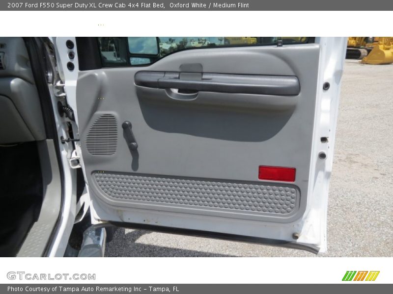 Oxford White / Medium Flint 2007 Ford F550 Super Duty XL Crew Cab 4x4 Flat Bed