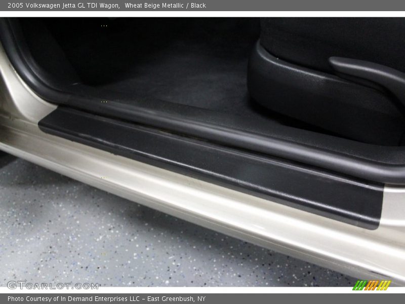 Wheat Beige Metallic / Black 2005 Volkswagen Jetta GL TDI Wagon