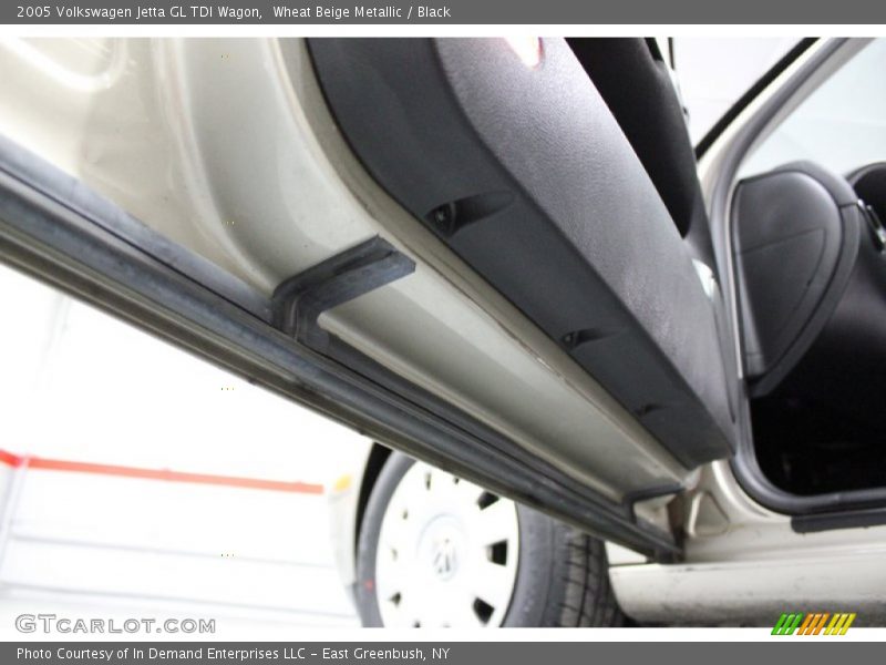 Wheat Beige Metallic / Black 2005 Volkswagen Jetta GL TDI Wagon