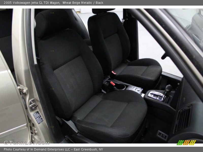 Wheat Beige Metallic / Black 2005 Volkswagen Jetta GL TDI Wagon
