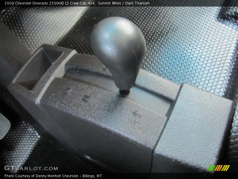 Controls of 2009 Silverado 2500HD LS Crew Cab 4x4