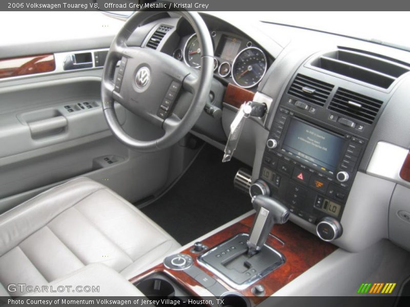 Offroad Grey Metallic / Kristal Grey 2006 Volkswagen Touareg V8