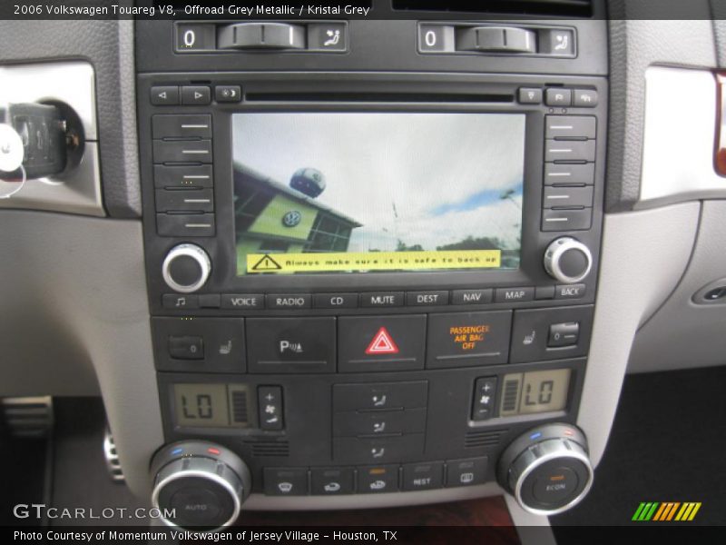 Offroad Grey Metallic / Kristal Grey 2006 Volkswagen Touareg V8