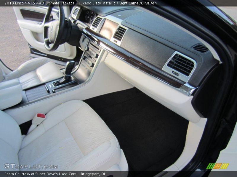 Tuxedo Black Metallic / Light Camel/Olive Ash 2010 Lincoln MKS AWD Ultimate Package