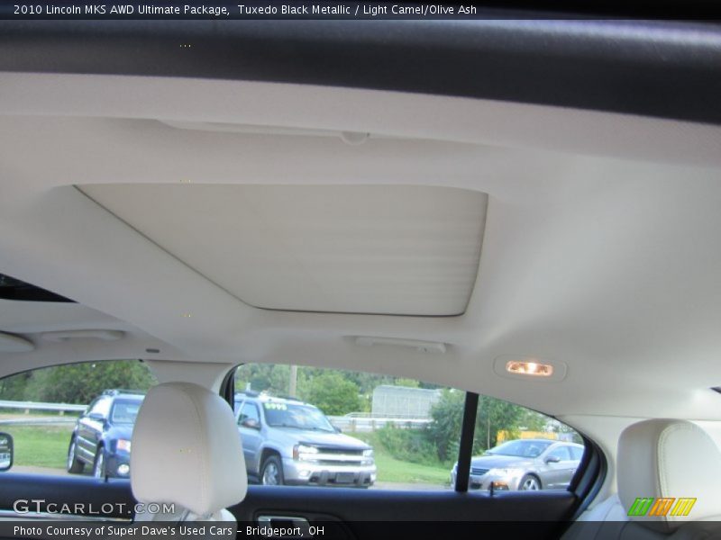 Tuxedo Black Metallic / Light Camel/Olive Ash 2010 Lincoln MKS AWD Ultimate Package