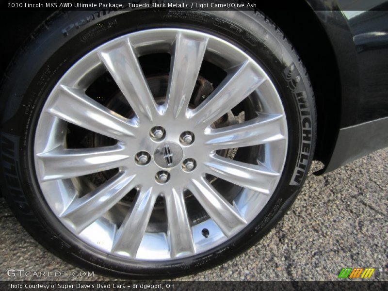 Tuxedo Black Metallic / Light Camel/Olive Ash 2010 Lincoln MKS AWD Ultimate Package