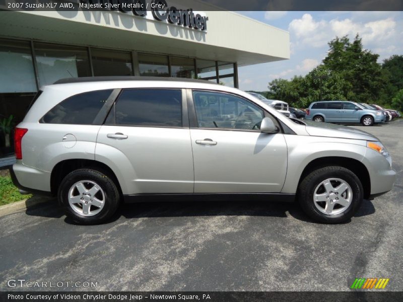 Majestic Silver Metallic / Grey 2007 Suzuki XL7 AWD