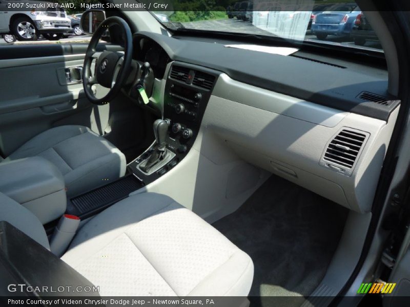 Majestic Silver Metallic / Grey 2007 Suzuki XL7 AWD