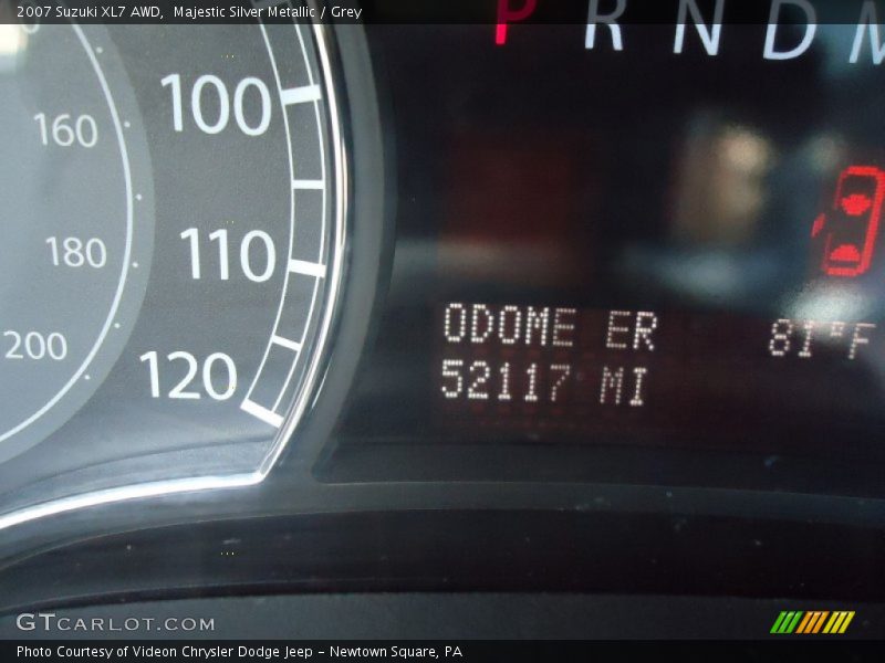 Majestic Silver Metallic / Grey 2007 Suzuki XL7 AWD