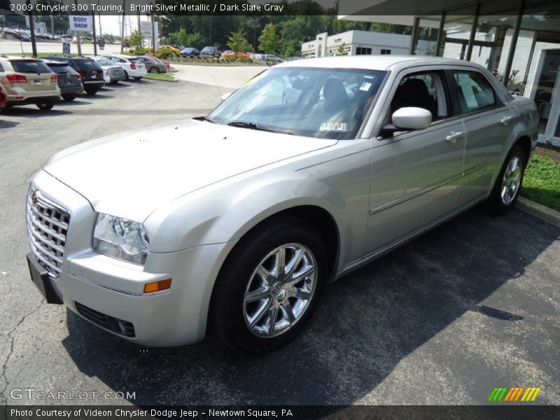 Bright Silver Metallic / Dark Slate Gray 2009 Chrysler 300 Touring