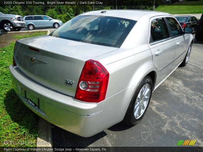 Bright Silver Metallic / Dark Slate Gray 2009 Chrysler 300 Touring