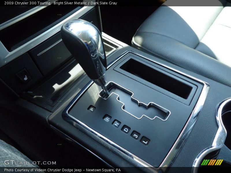 Bright Silver Metallic / Dark Slate Gray 2009 Chrysler 300 Touring