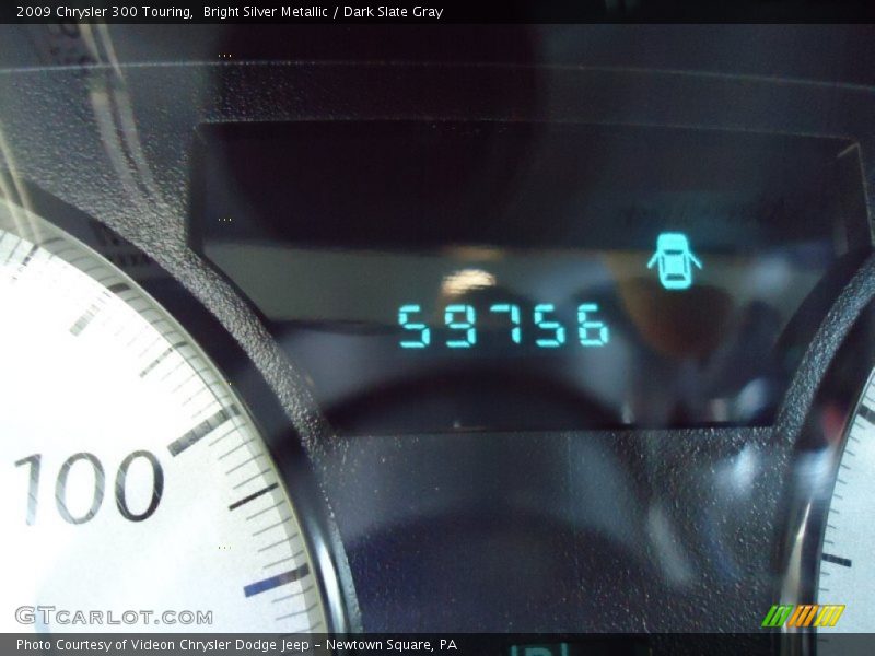 Bright Silver Metallic / Dark Slate Gray 2009 Chrysler 300 Touring