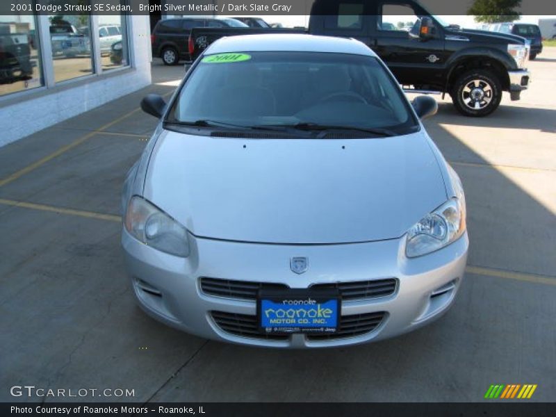 Bright Silver Metallic / Dark Slate Gray 2001 Dodge Stratus SE Sedan